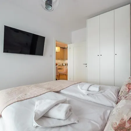 Aqua Flaming B103- Parking Basen Fitness I Bawialnia W Cenie- Polanki Aqua - Kolberg